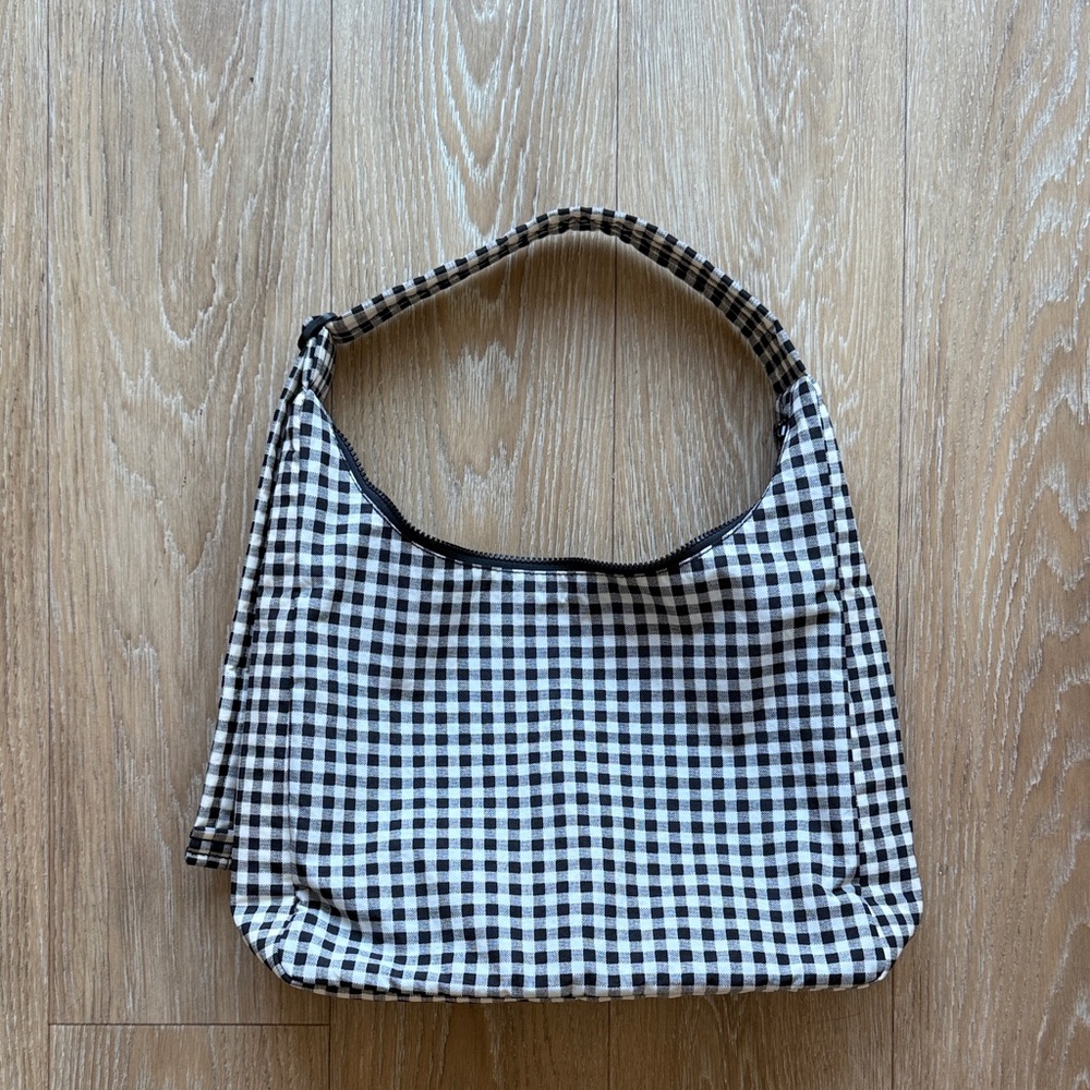 BAGGU Gingham Nylon Shoulder Bag